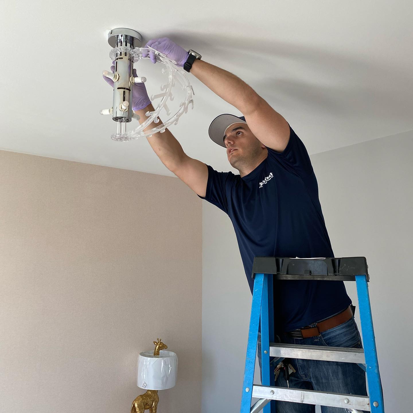 5 Signs It’s Time to Call an Electrician